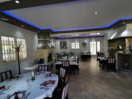 salle-restaurant-la-bastide-enchantee-1