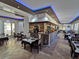 salle-restaurant-la-bastide-enchantee-2